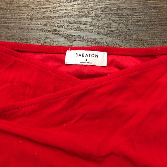 Aritzia cropped plunge wrap tee - Picture 2 of 4